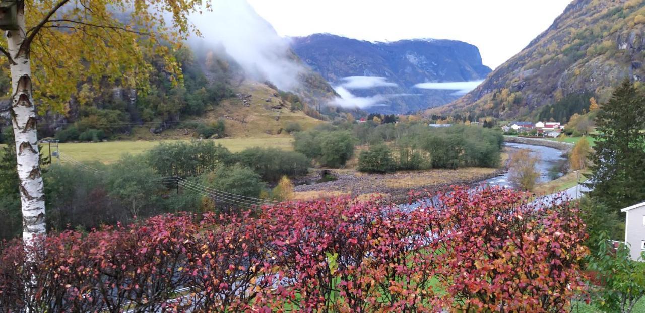 Skaimsberg Holiday Apartments Aurland Exteriér fotografie